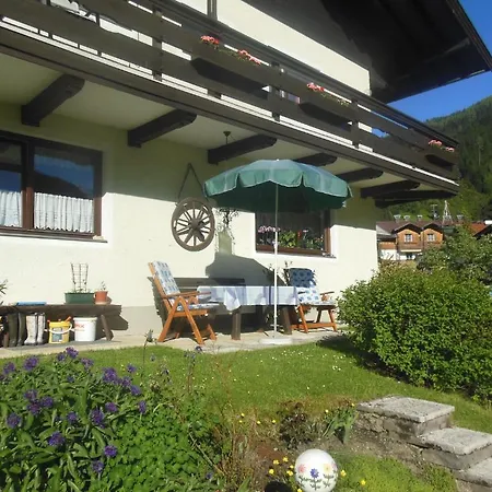 Δωμάτια σε οικογενειακή κατοικία Moser