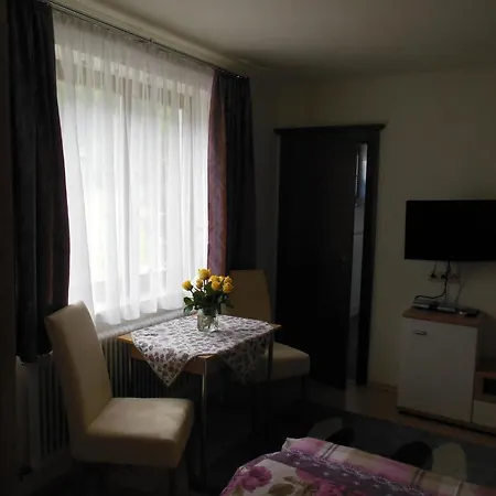 ホームステイ Moser